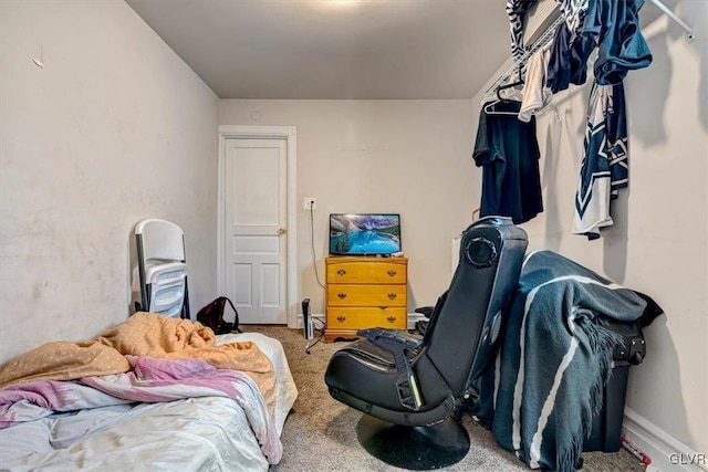 bedroom featuring carpet floors