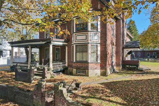 view of front of property with a porch