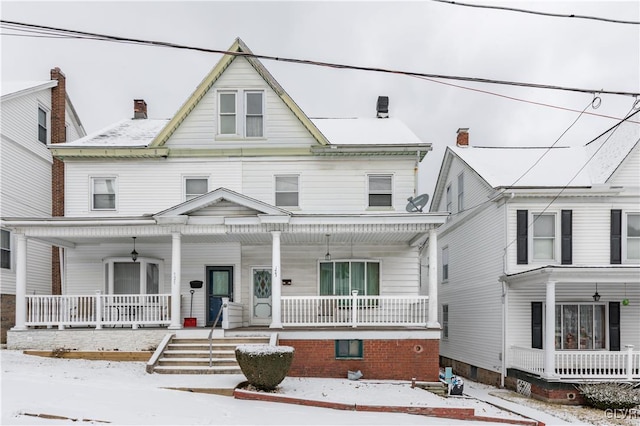 view of front of house featuring a porch