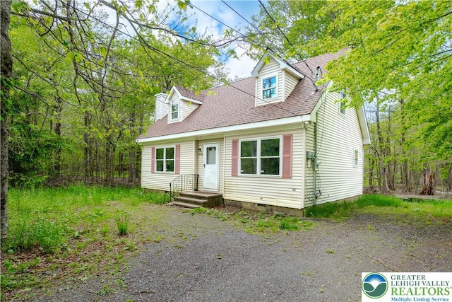 9860 Deerwood Dr, Coolbaugh Twp, PA 18466 - cape cod home featuring crawl space and a shingled roof