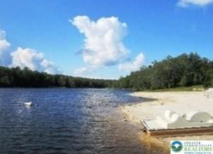 9860 Deerwood Dr, Coolbaugh Twp, PA 18466 - water view