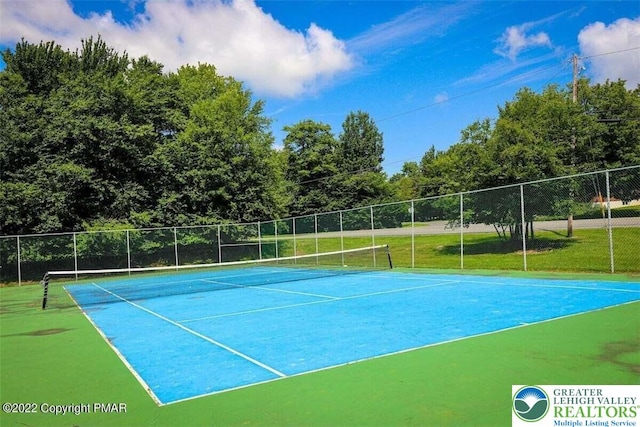 9860 Deerwood Dr, Coolbaugh Twp, PA 18466 - view of tennis court