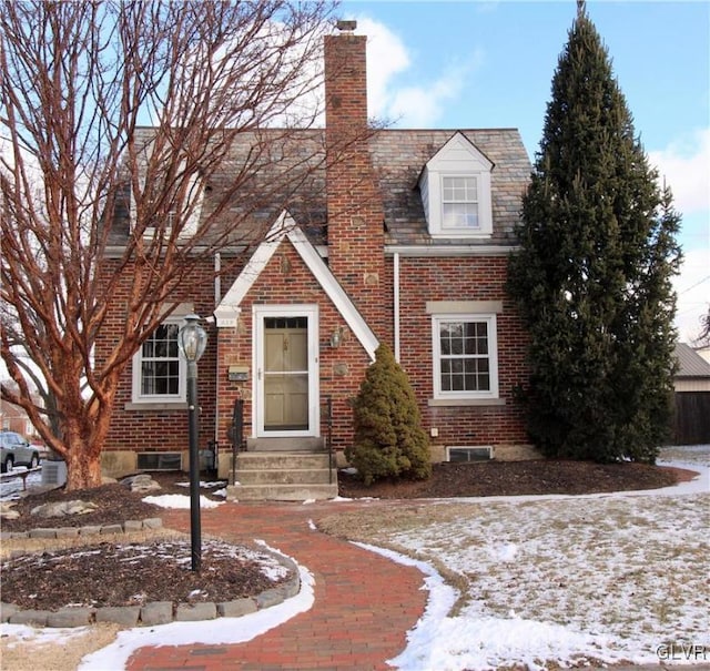 view of cape cod house