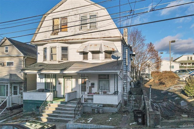 view of front of home featuring a porch