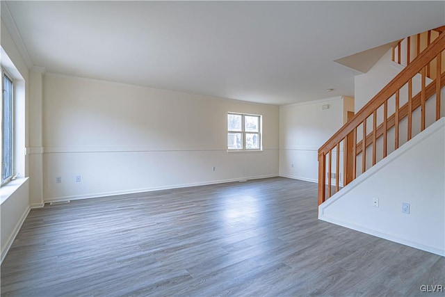 empty room featuring dark hardwood / wood-style floors