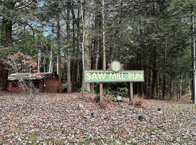 view of community / neighborhood sign