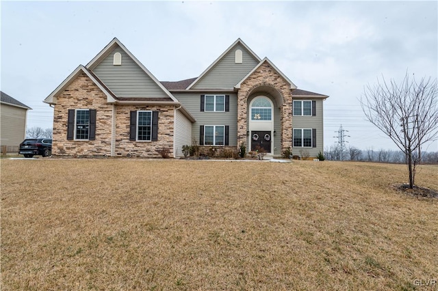 view of front of property featuring a front yard