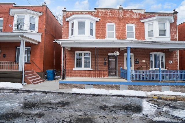 view of front of home featuring a porch