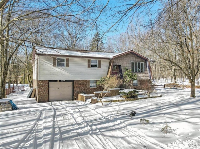 view of front of house featuring a garage