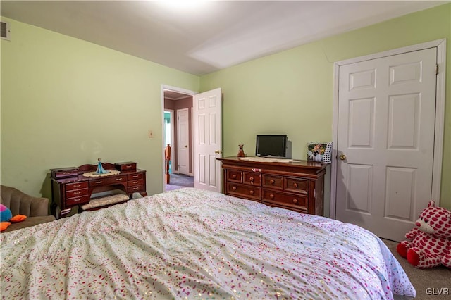 bedroom featuring carpet flooring