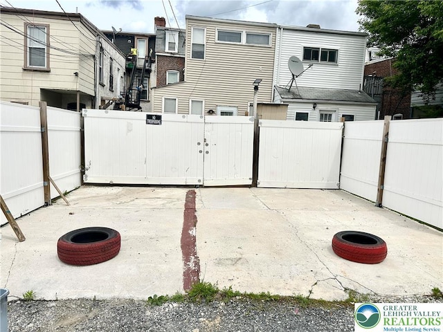 38 12th St, Allentown City, PA 18101 - view of patio featuring a gate