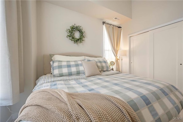 bedroom featuring a closet