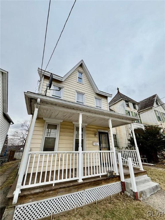 view of front of property with covered porch