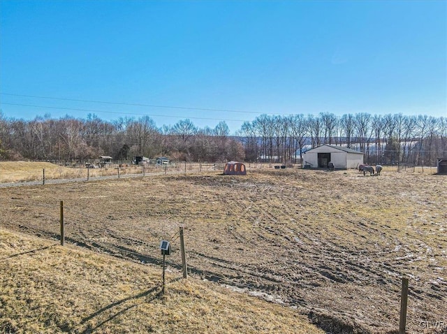 view of yard featuring a rural view