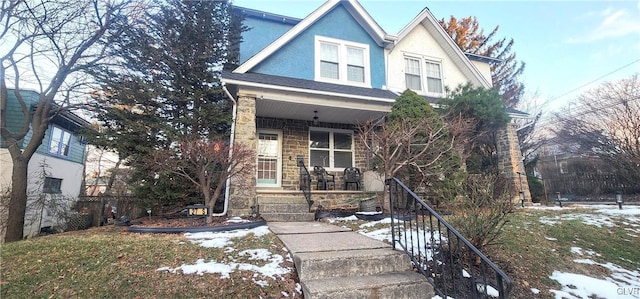 view of front of home with covered porch