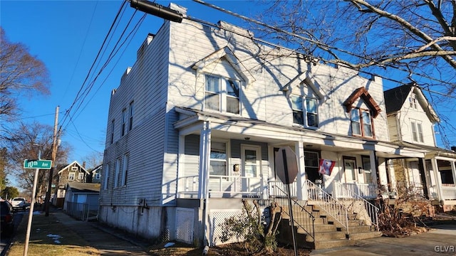 view of front of house featuring covered porch