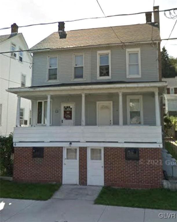 view of front of house with covered porch