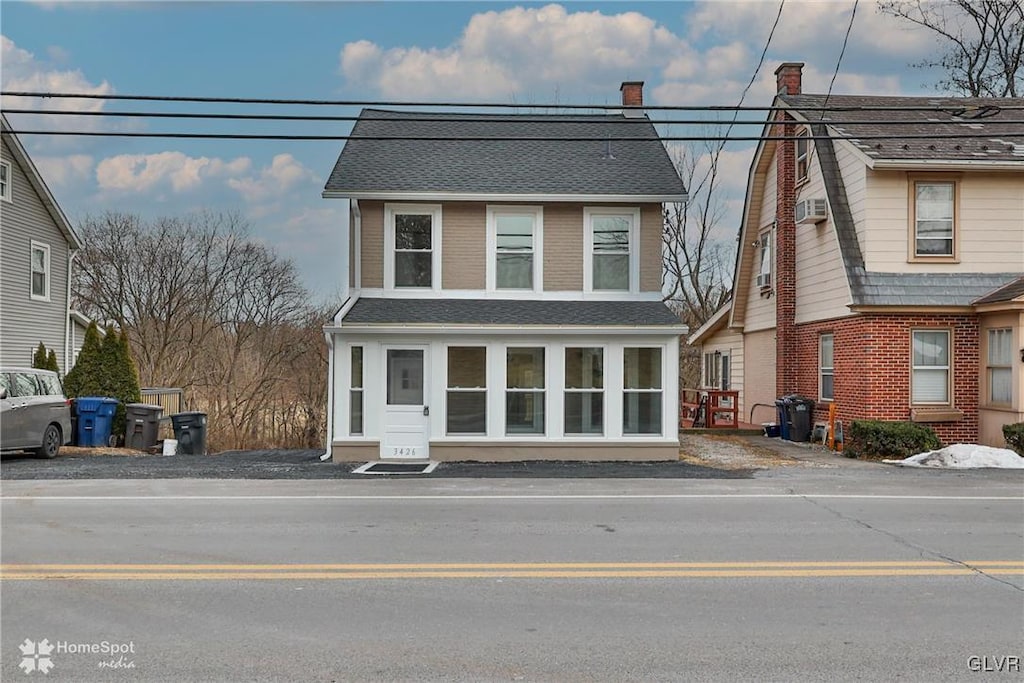 view of front of house