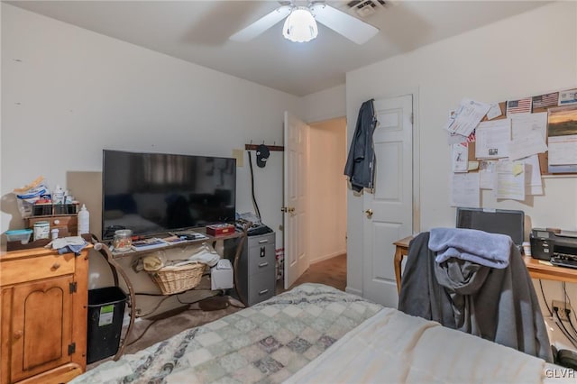 bedroom featuring ceiling fan