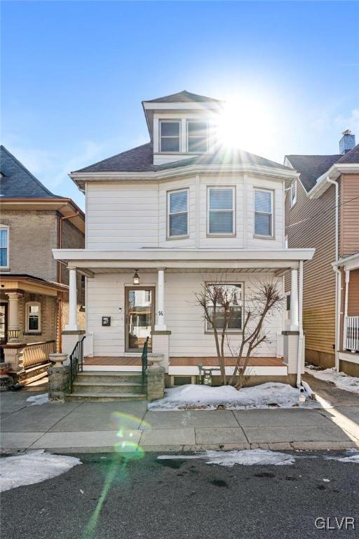 view of front of home featuring covered porch