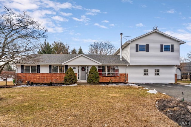 7179 Linden Rd, Lower Macungie Twp PA, 18062, 5 bedrooms, 4 baths house for sale