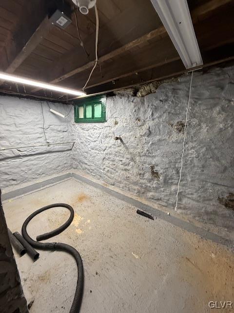 view of unfinished basement