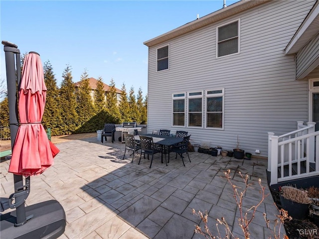 view of patio with outdoor dining space