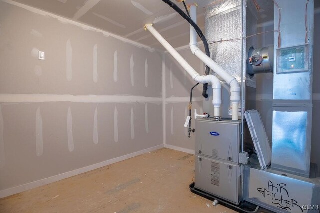 7013 Oak Ln, East Allen Twp, PA 18014 - view of utility room