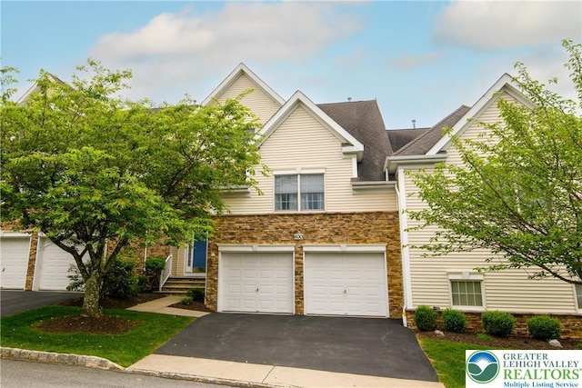 600 Quaker Ridge Ter, Williams Twp, PA 18042 - photo 1