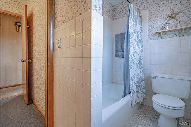 full bath featuring wallpapered walls, tile walls, toilet, and a wainscoted wall