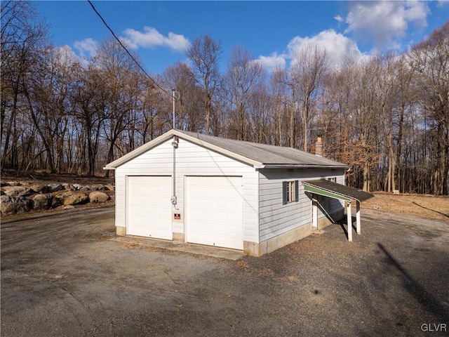 view of detached garage