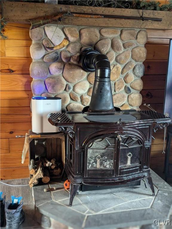 2533 Williams Rd, Moore Twp, PA 18014 - details with a wood stove