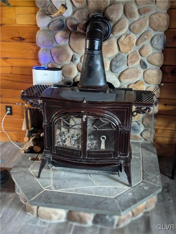 2533 Williams Rd, Moore Twp, PA 18014 - room details featuring a wood stove