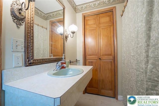 221 Franklin St, Alburtis Borough, PA 18011 - bathroom with a sink
