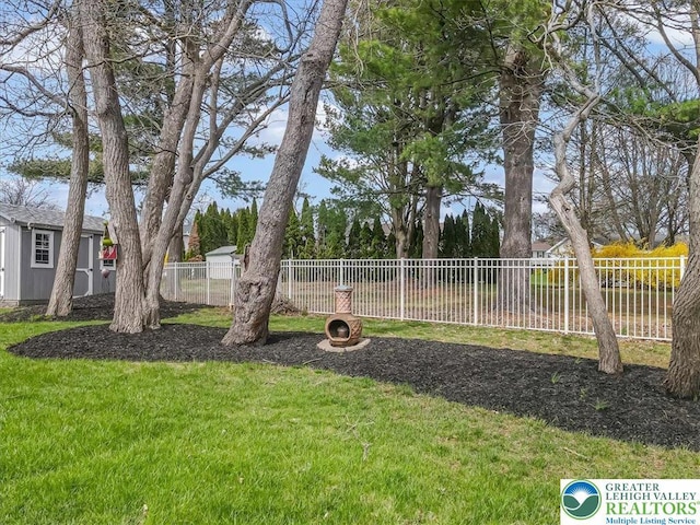 view of yard featuring fence