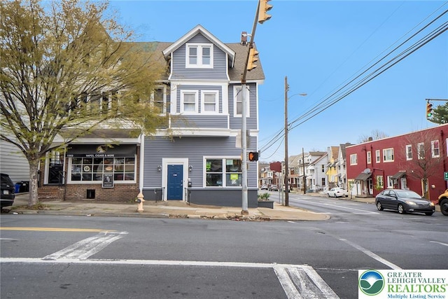 view of front facade featuring a residential view
