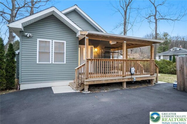 5112 Creek Rd, Heidelberg Twp, PA 18078 - view of front of property with a wooden deck