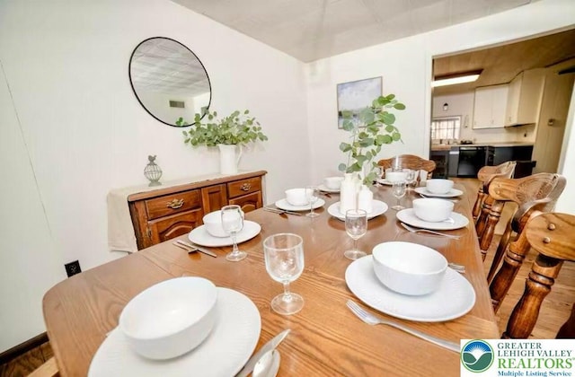 71 Dogwood Dr, Penn Forest Township, PA 18229 - view of dining area