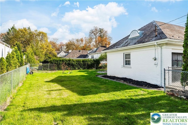 525 N Main St, Allentown City, PA 18104 - view of yard