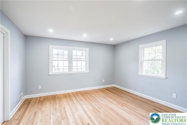 525 N Main St, Allentown City, PA 18104 - spare room featuring light wood-type flooring, baseboards, and recessed lighting