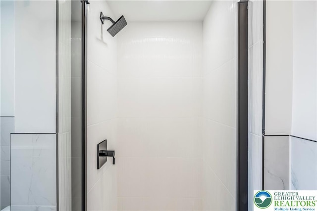 525 N Main St, Allentown City, PA 18104 - bathroom view of a tile shower