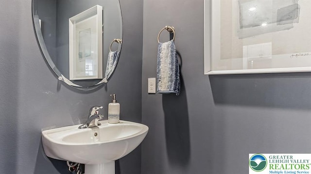 1205 Susan Cir, Upper Macungie Twp, PA 18031 - bathroom featuring a sink