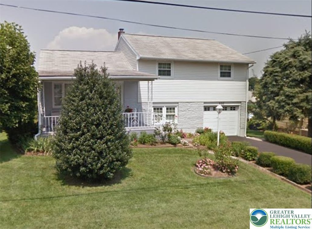 827 Karoly St, Freemansburg Borough, PA 18017 - photo 1