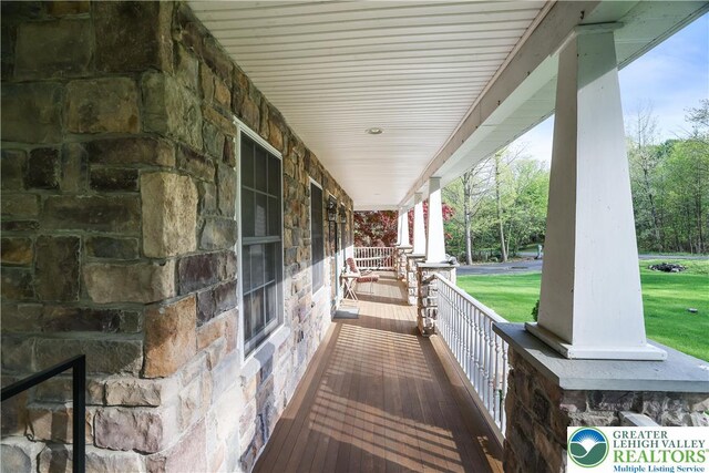 118 Hollow Dr, Stroudsburg, PA 18360 - photo 56