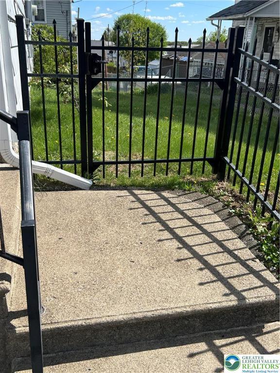 106 W Pennsylvania Ave, Pen Argyl Boro, PA 18013 - photo 53