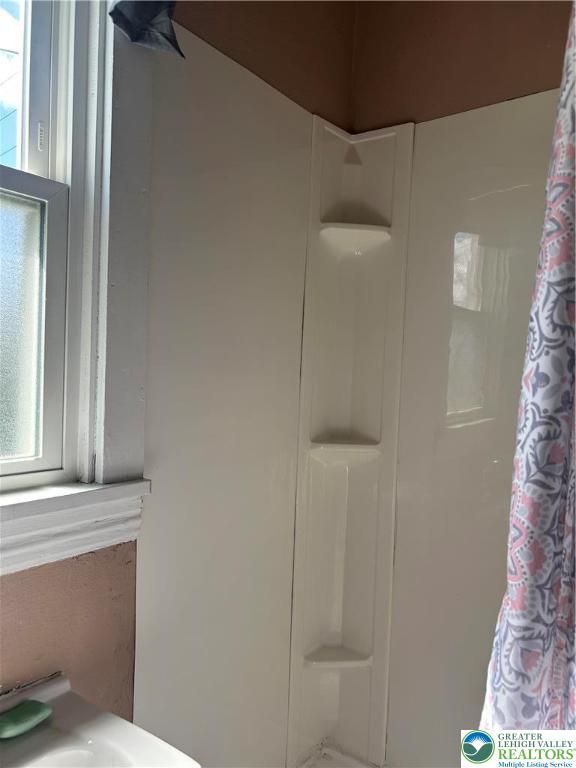 106 W Pennsylvania Ave, Pen Argyl Boro, PA 18013 - photo 37