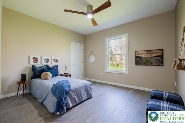 901 Meyer Rd, Bushkill Twp, PA 18064 - bedroom featuring wood finished floors, baseboards, and a ceiling fan
