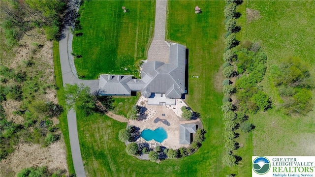 901 Meyer Rd, Bushkill Twp, PA 18064 - drone / aerial view of a pool area