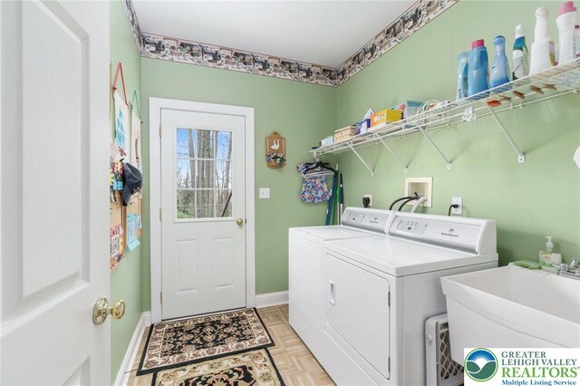 8750 Summit Cir, Weisenberg Twp, PA 18051 - laundry room featuring washing machine and dryer and baseboards