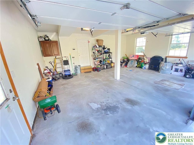 178 Stoney Ledge Dr, Jackson Twp, PA 18360 - garage with a garage door opener